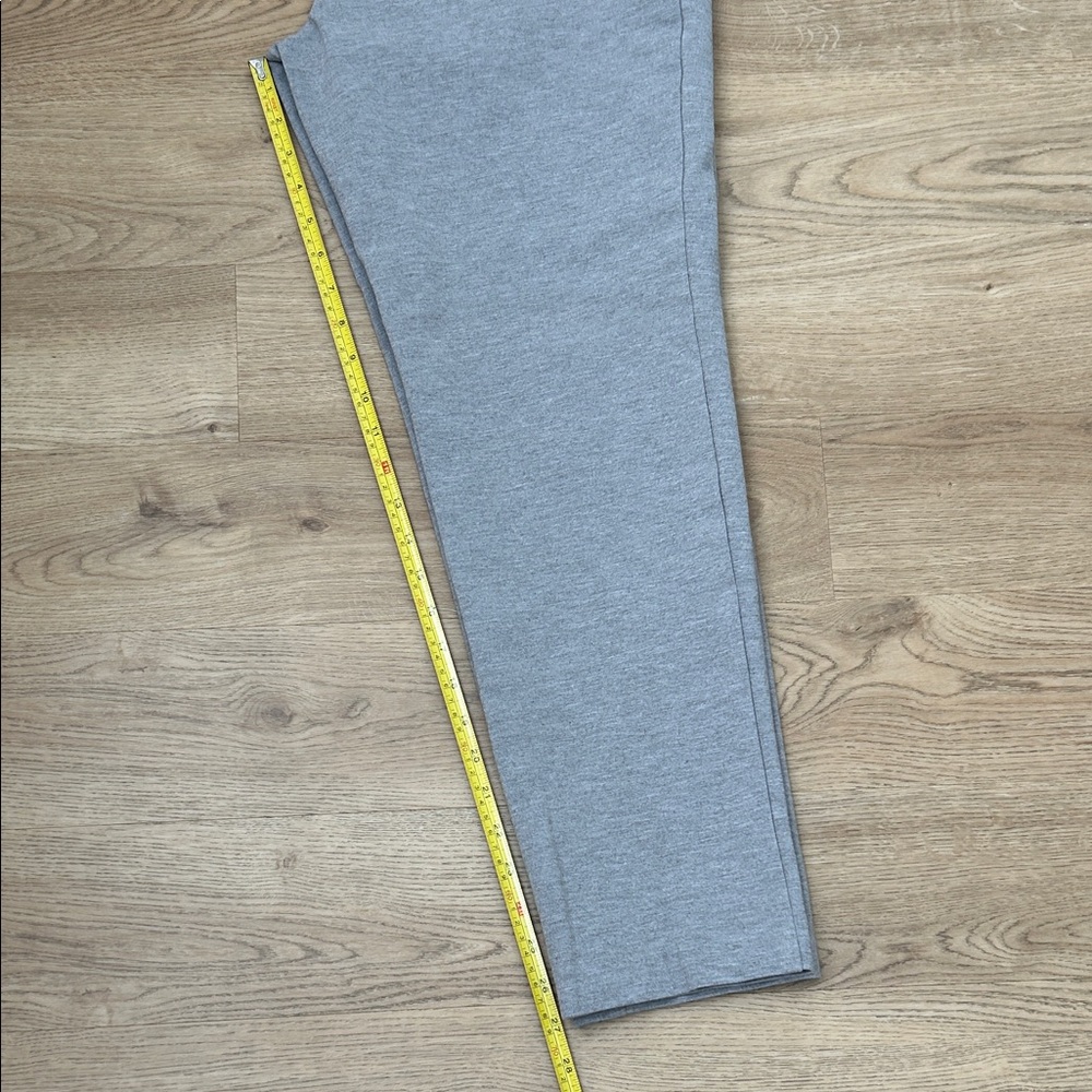 J. Jill Slim Leg Ponte Pants Size Medium EUC - Picture 4 of 4